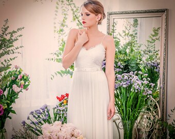Casual Spaghetti Strap Wedding Dress
